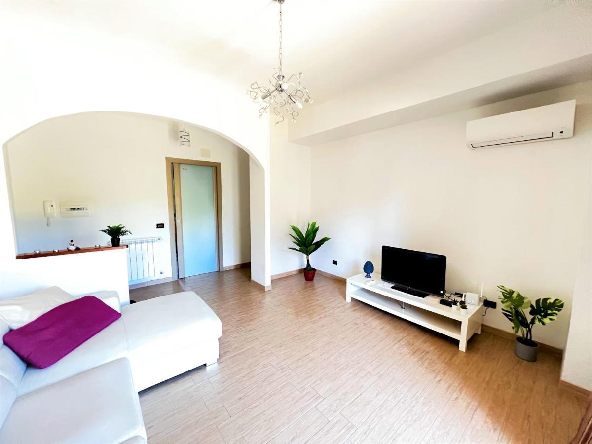 Casa Grazia Lägenhet Santa Teresa Di Riva Exteriör bild