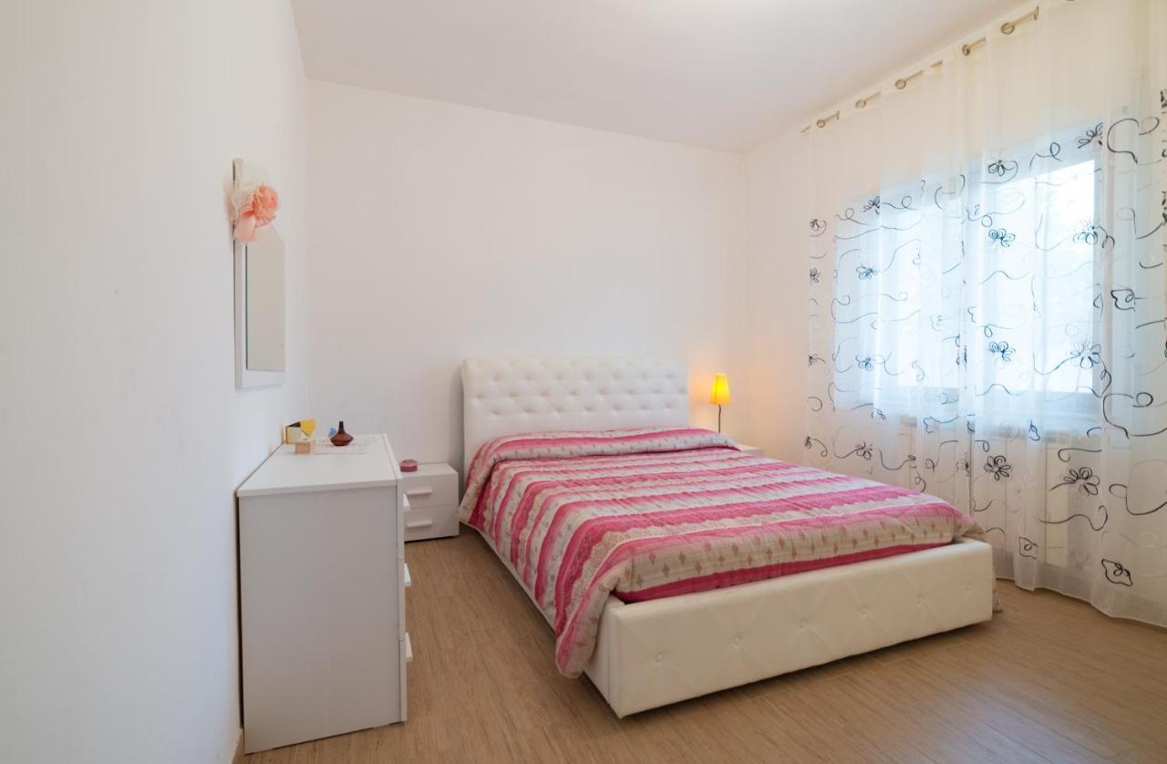 Casa Grazia Lägenhet Santa Teresa Di Riva Exteriör bild